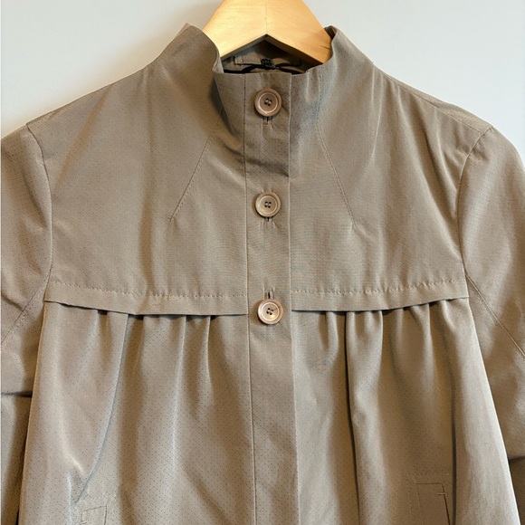 Boss Hugo Boss Tan Perforated Pleated Jacket | Size 6 - Picture 4 of 9